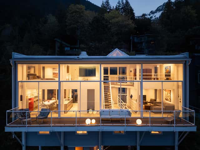 90 ISLEVIEW PLACE