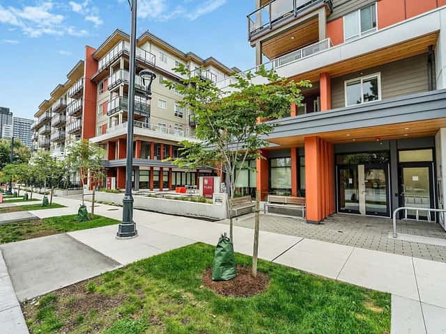 421 13238 105 AVENUE